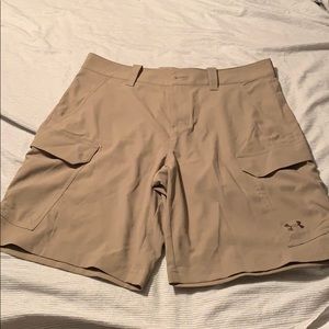 men’s khaki under armor shorts